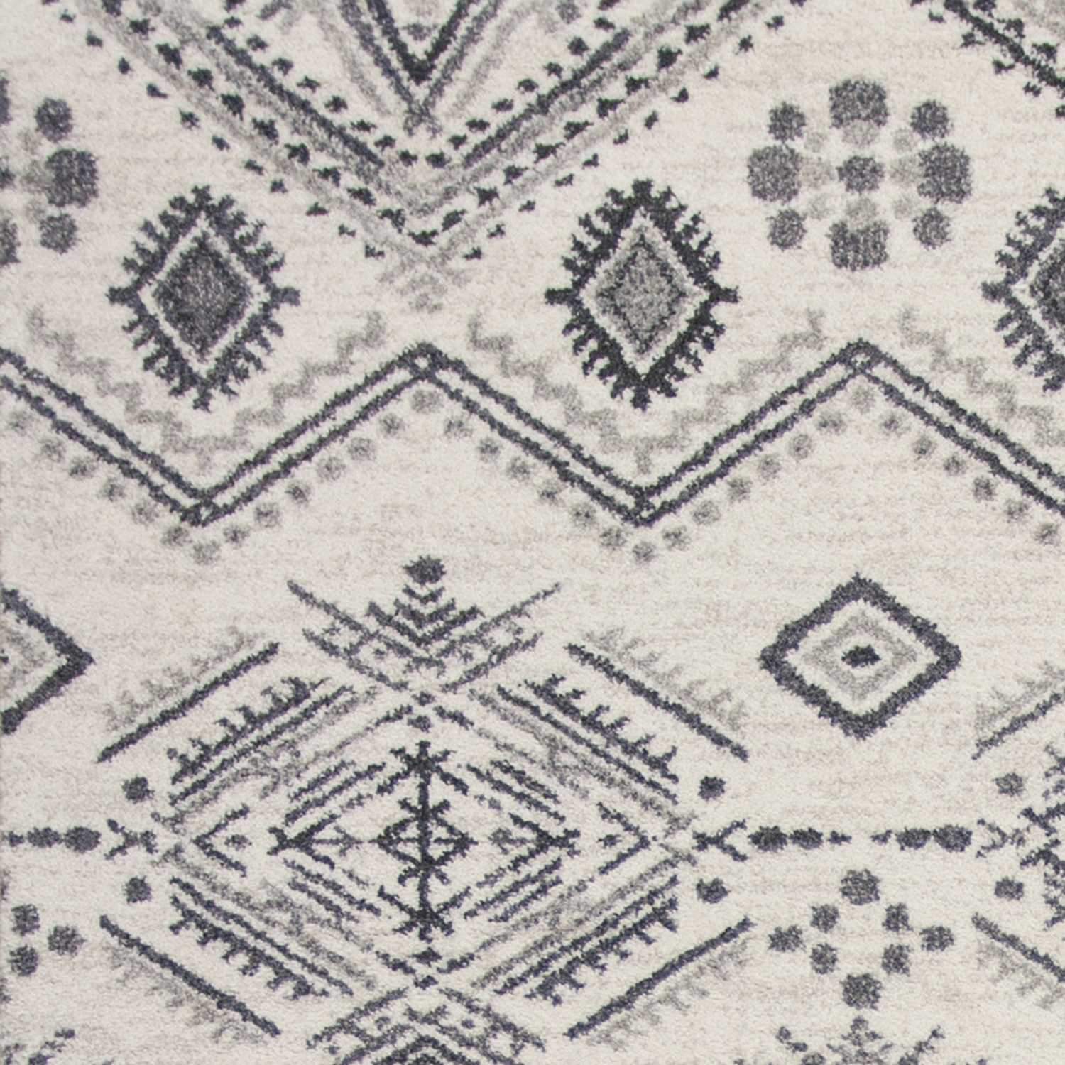 7' x 11'  Polypropylene Ivory or Grey Area Rug